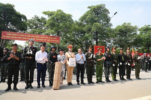 Xây dựng khu đô thị ĐHQGHN văn minh: Trách nhiệm gắn liền với an toàn giao thông