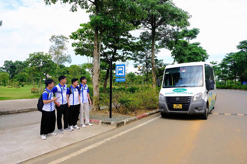Kích hoạt giao thông xanh: 5 tuyến buýt kết nối thẳng vào nội khu Kích hoạt giao thông xanh: 5 tuyến buýt kết nối thẳng vào nội khu