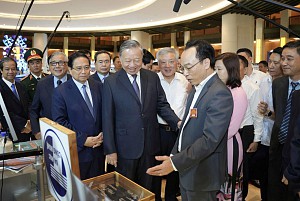 Bí thư Đảng ủy, Giám đốc ĐHQGHN Hoàng Minh Sơn được bầu làm Ủy viên Ban chấp hành Trung ương Đảng