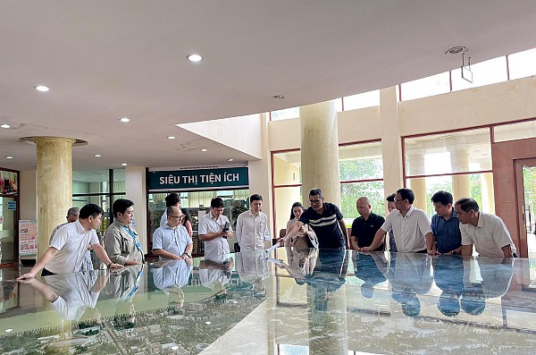Trung tâm Quản lý đô thị đại học phối hợp Tổng Công ty Bưu điện Việt Nam khảo sát thực tế tại Khu đô thị ĐHQGHN
