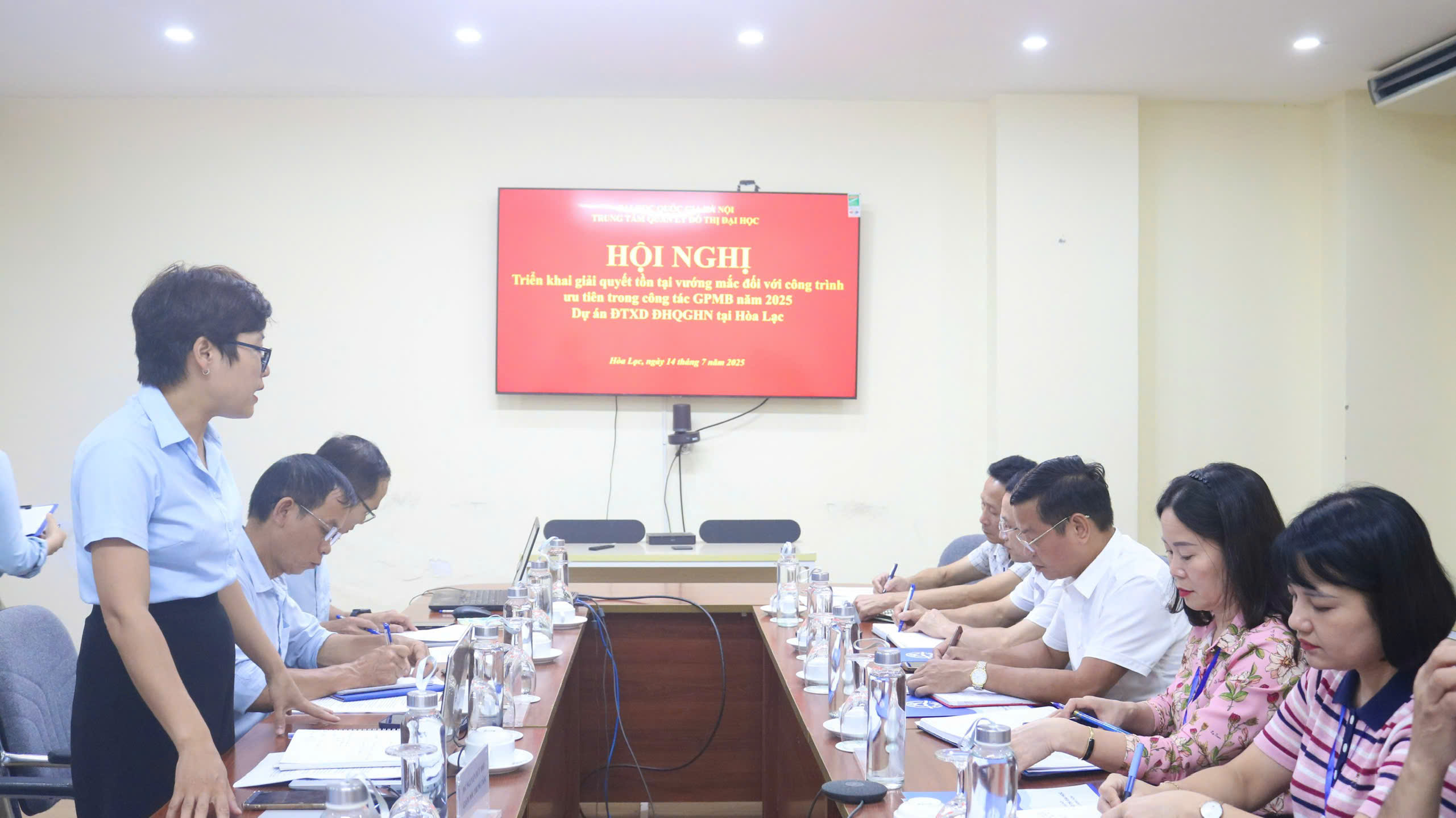 Giải phóng mặt bằng
